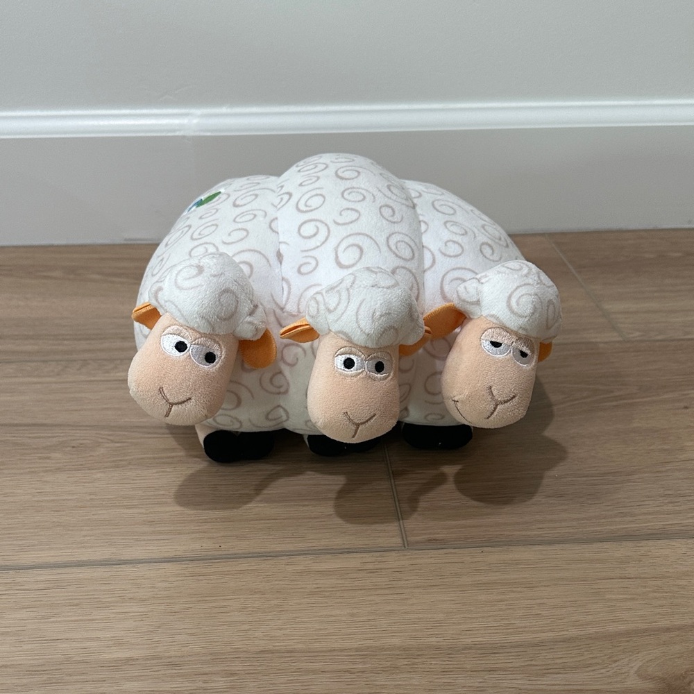 Bo peep plush sheep (Billy, goat and gruff)